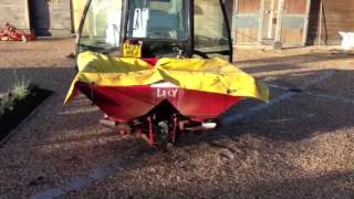 Lely 1500 fertilizer spreader