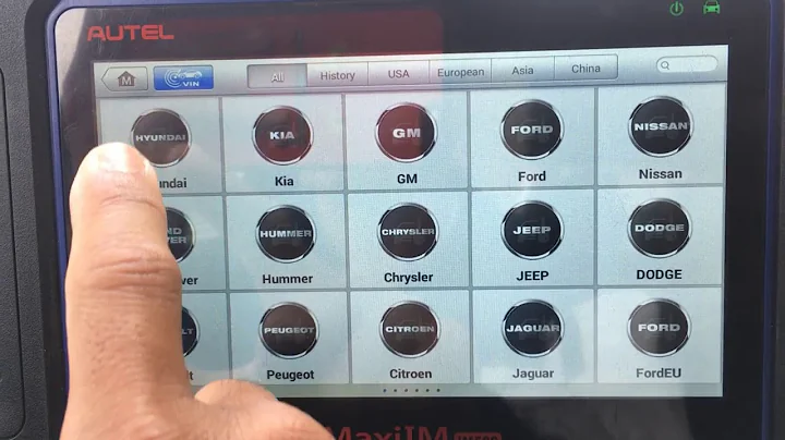 Immobilier smart key ID46 Hyundai Tucson 2011 by AUTEL im508 and read pincode by VVDI