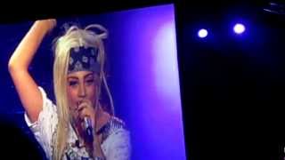 Lady Gaga - You and I (Live in Hannover, 24.9.2012)