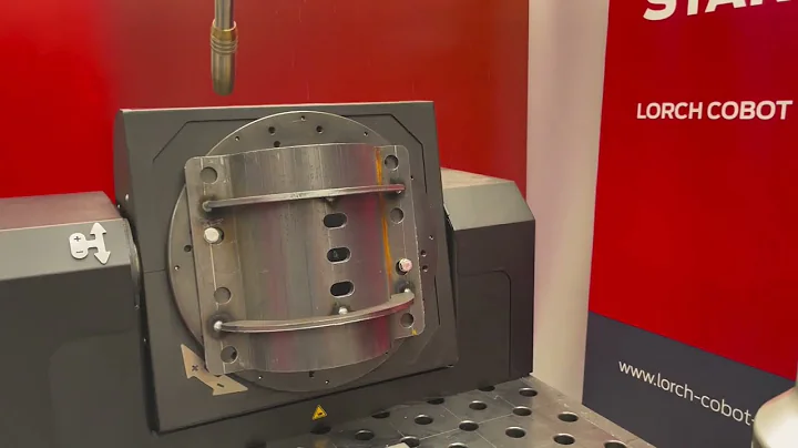 Mit dem Lorch Cobot & Turn Halbschalen-Bauteile schweißen.