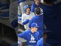 山本由伸選手撮ってたら、後ろのアイアトンさんとＢＢさんが面白すぎた！誰に対しても同じ笑顔で接しているアイアトンさんは絶対不可欠な人。#dodgers #shoheiohtani #yamamoto