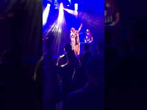 Saara Aalto live