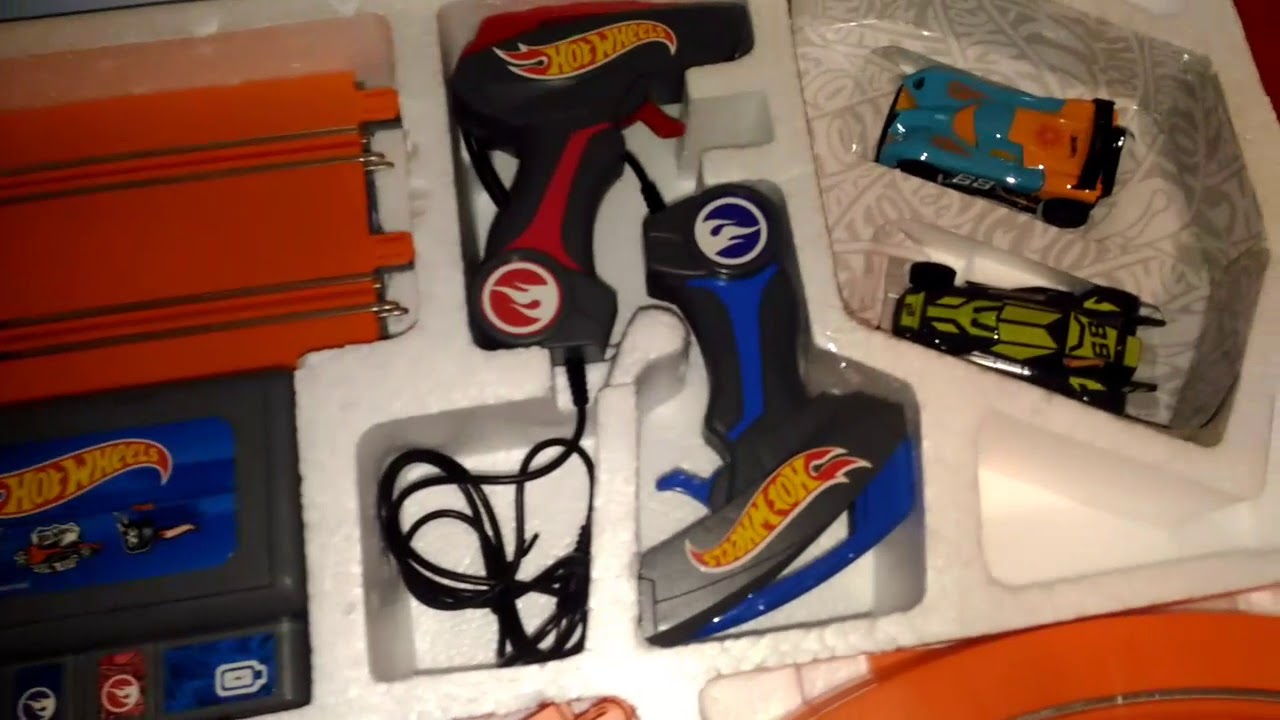 Hot Wheels Electric Slot track Set 632 cm with remote controller