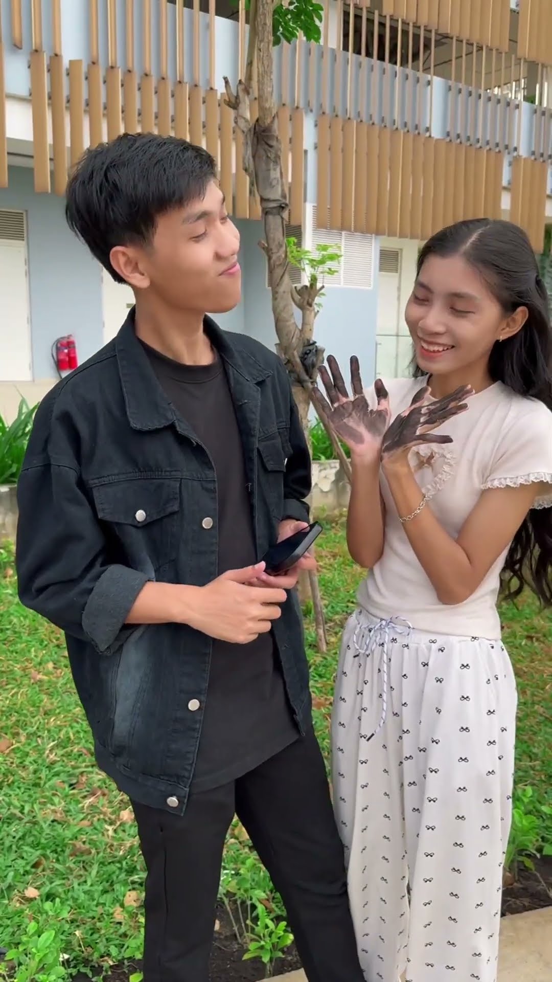 LNS - Đôi bàn tay bẩn, troll anh trai ngốc || Dirty hands, trolling stupid brother #shorts