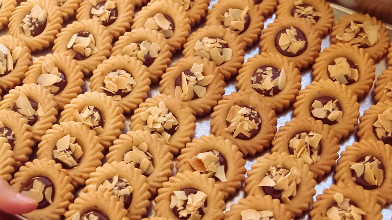 حلويات العيد/صابلي اقتصادي رائع بكمية كثيرة اكثر من 93 حبة مقرمش وهشيش