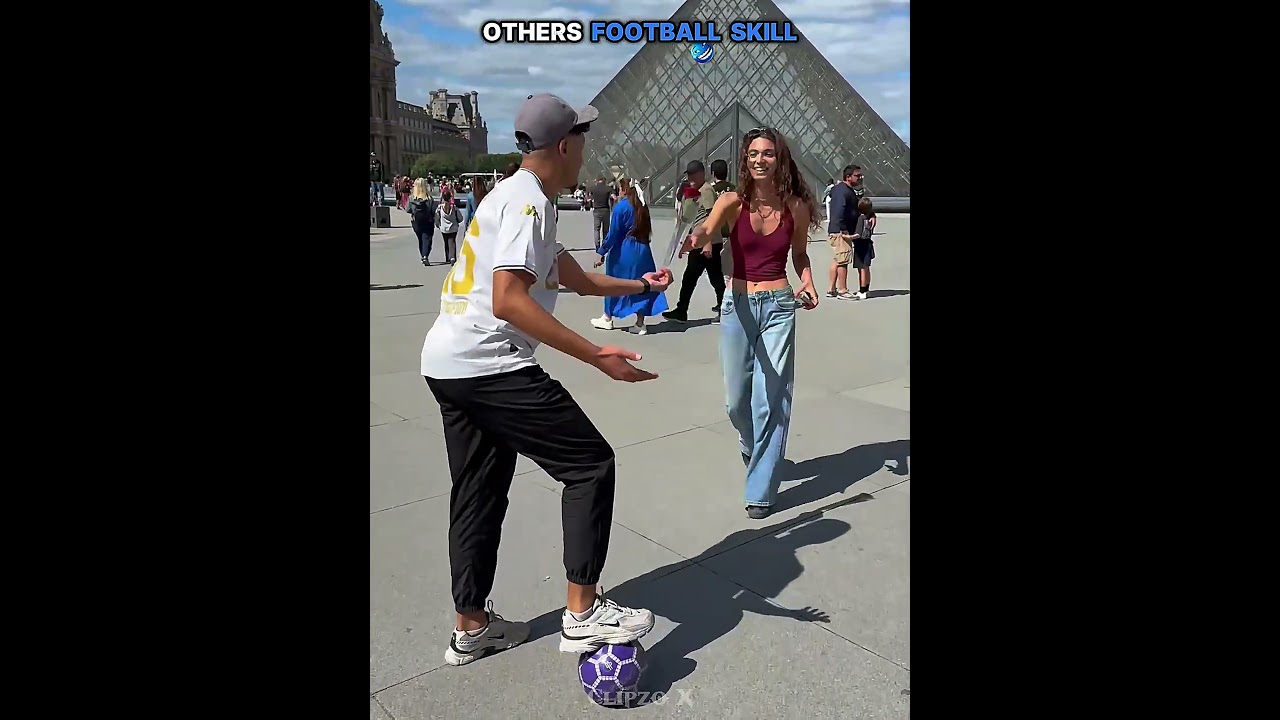 Others skill VS King of football..⚽ #football #freestyle #viral