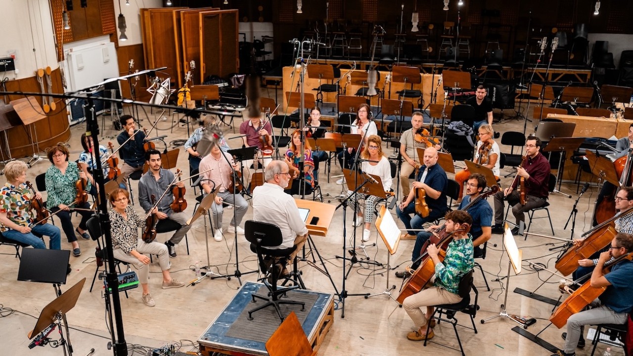 In the Studio: Mendelssohn Chamber Orchestra Records Tales on Strings