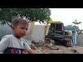 Ekskavator Menghancurkan rumah hingga rata #ekskavator #exkavator #mobiltruk