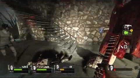 Left 4 dead 2 PAX 09: Guitar Melee Gameplay