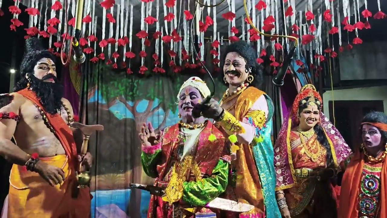 రేజేరు గ్రామంలో వండానమహేష్ గారు కళావతి గారు యెందువసత్యంమాస్టర్ గారు అద్భుత ప్రదర్శన 