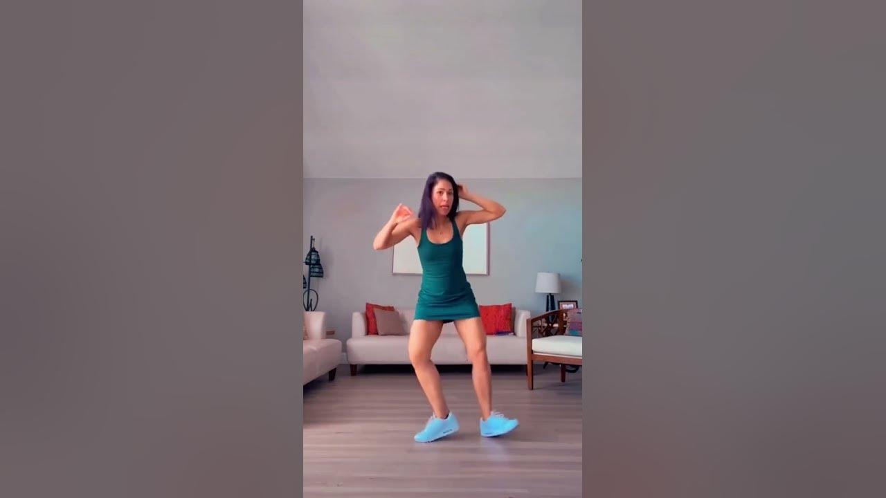 Let’s kick it! #iceicebaby #shuffle #shuffledance