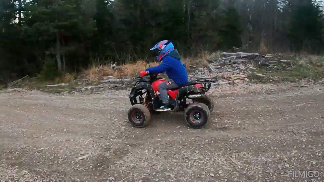 Teo in njegov štirikolesnik, kamnolom Mozelj, 26.nov/2023