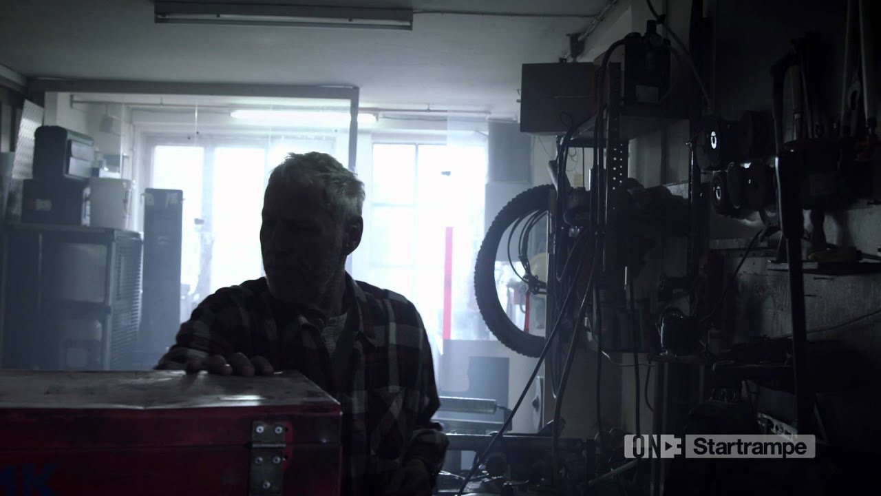 Manual Kant // Bitte Mal Ein Herz Auf Die Bombe (HD)