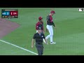 Viandel Pena LEAPS INTO THE NETTING to make the grab 😮‍💨