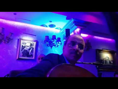 الأستاذ خالد ناجد الجديدي يغني على العود يا ظالمني للست أم كلثوم 