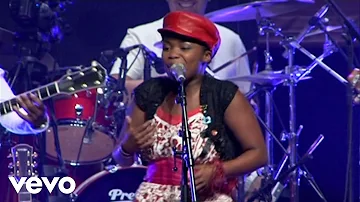 Freshlyground - Zithande (Live in Johannesburg at the Sandton Convention Centre, 2008)