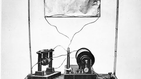 INVISIBLE LIGHT 7: Radio waves