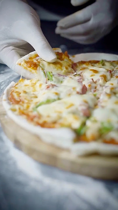 Try pizza in Eden Lounge!