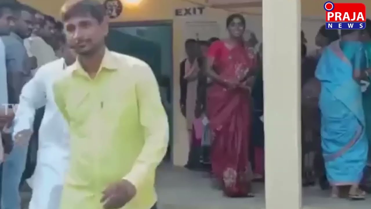 Ka Paul Running From Polling Booth At Munugodu