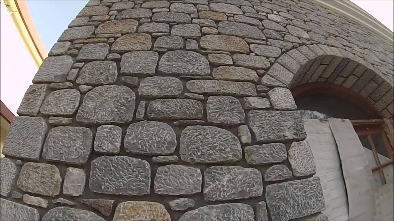 Стены из природного камня – технология строительства и преимущества материала