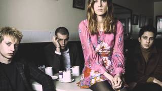 Video thumbnail of "Wolf Alice - Turn To Dust"