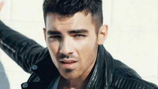 Joe-Jonas-interview-with-Wild-102-9