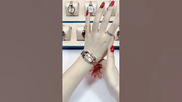 ساعة اليد النسائية المربعة الفاخرة الأنيقة اللامعة 