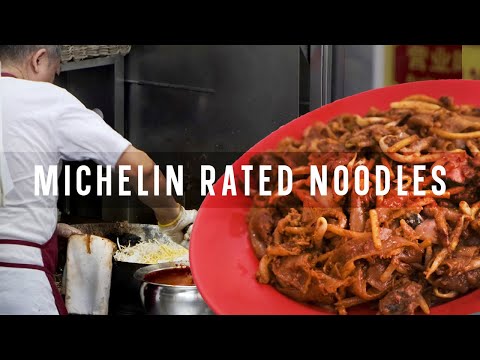 Char Kway Teow Noodles, Michelin Rated! | Singapore Street Food Tour
