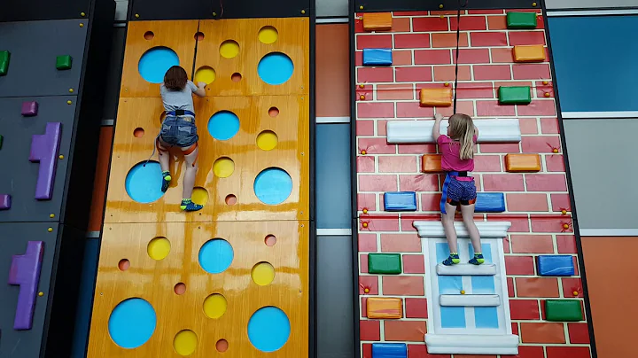 Girls climbing 050519