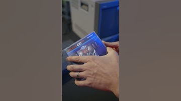 Setting up Commodore Amiga CD32 (1993), the Xbox of its day #asmr #retrogaming #commodore #amigacd32