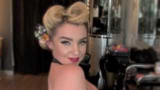 Authentic Victory Roll Hair Tutorial (For Short Hair)