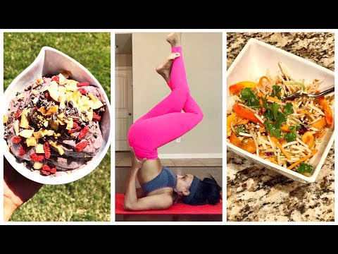 WHAT I EAT IN A DAY | RAW VEGAN DETOX EDITION | MY HOME YOGA PRACTICE