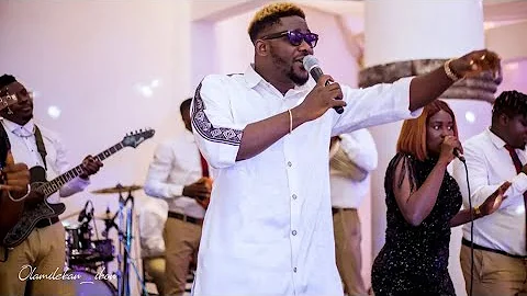 SB LIVE WORLD THRILLS GUESTS AT CEO ROYAL HUGS SURPRISES BIRTHDAY PARTY IN LAGOS