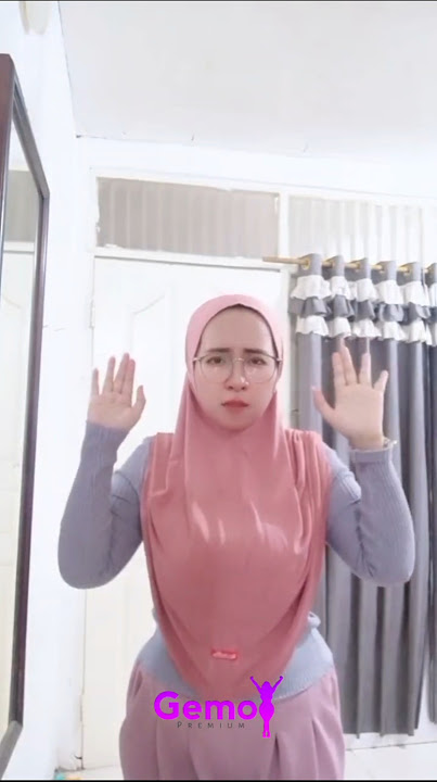bunda dapat hukuman di suruh goyang#tiktok #gemoy #hijab #jilbob #jilbab #tobrut #bahenol #gealgeol