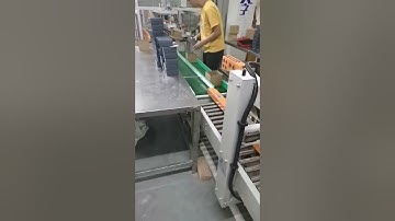 E-commerce mail boxes packing machine.