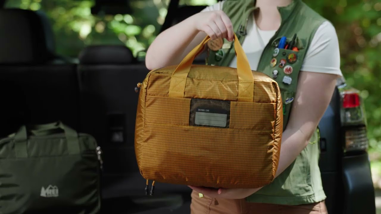 Preview of REI Co-op Big Haul Expandable Packing Cubes - Package of 2 Video