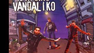 Video thumbnail of "KATARRO VANDALIKO- Lo que el tiempo se llevó"