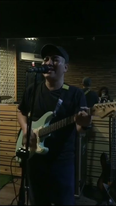 buta hati by Naif....cover