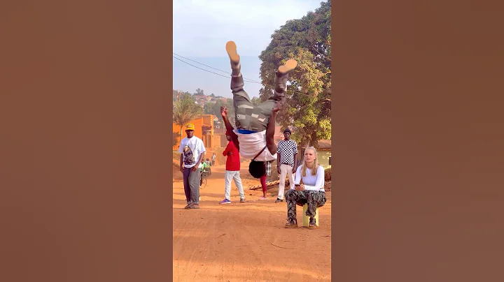 They didn't expect my backflip!🤯🔥 "One year ago" ​⁠​⁠@isabellaafro #dance #reaction #africa