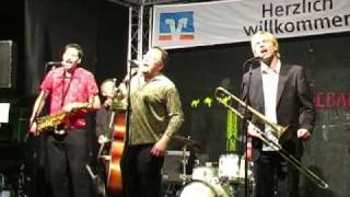 Download Lagu Second Line Jazzband plays 'Good Night Irene' MP3