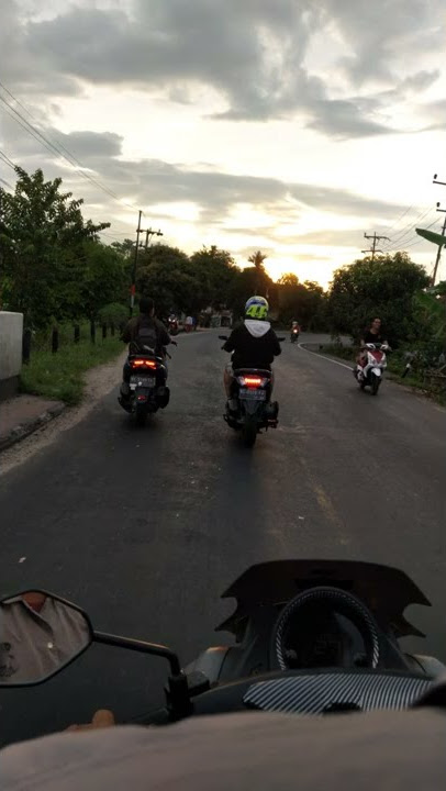 Jalan jalan Sore. #nmax #shorts #hiburan #jalanjalan #motoran #shortsvideo #music #shortvideo #short