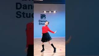 Cute Little Korean Dance 