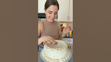 I almost ruined it 😅 #birthdaycake #cakefail #baking