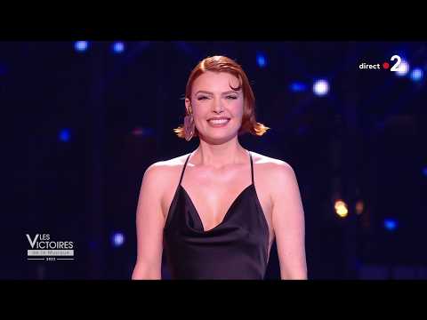 Elodie Frégé - Live Je suis malade (S.Lama) - 2022