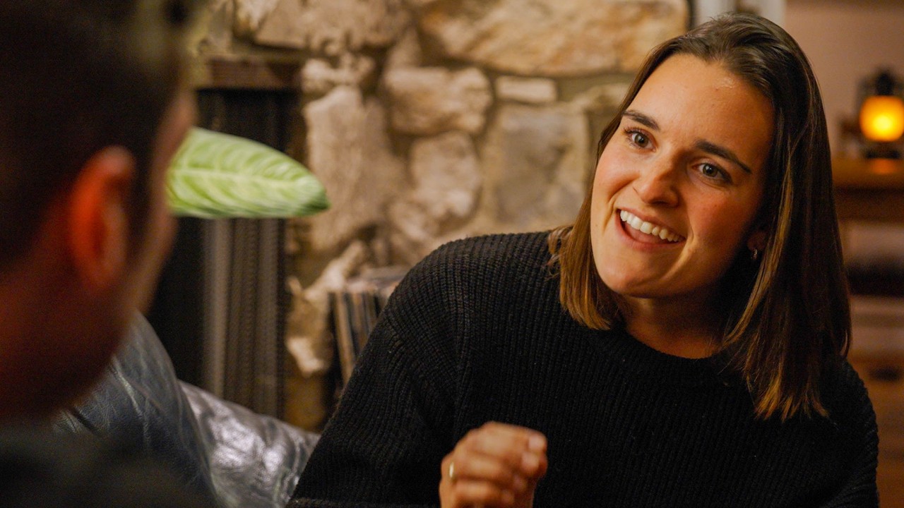 Нам следует увидеть других людей.