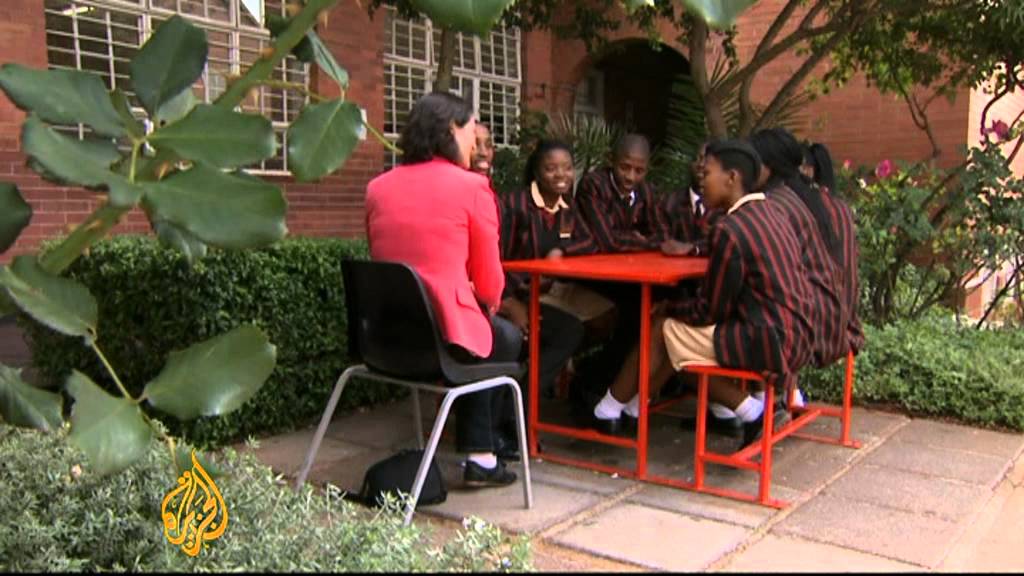 S Africa eyes Vatican reform on condom policy