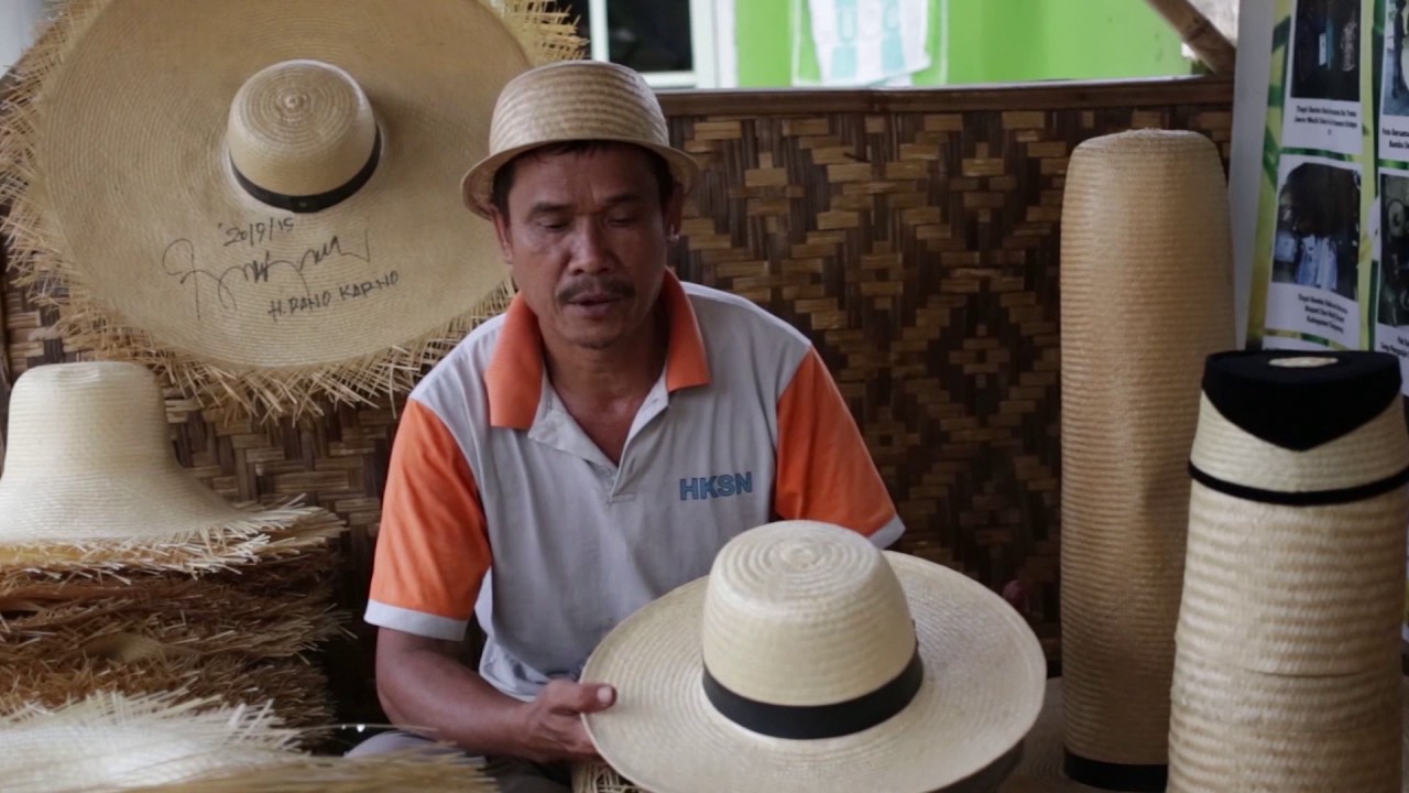 Teknik Kamera Dokumentasi pembuatan anyaman topi bambu