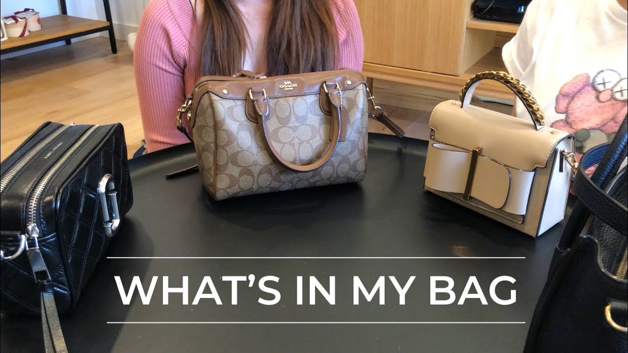 What's In My Bag  Coach Mini Bennett 