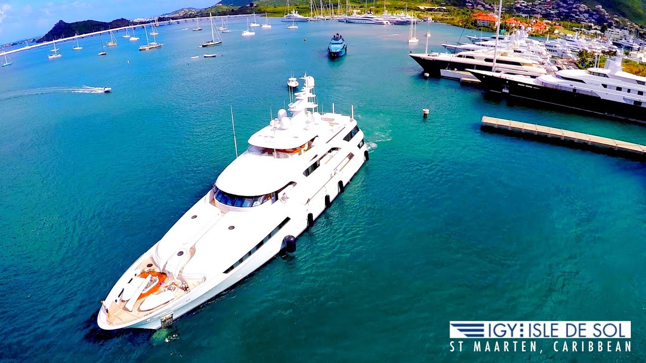 super yachts in st maarten