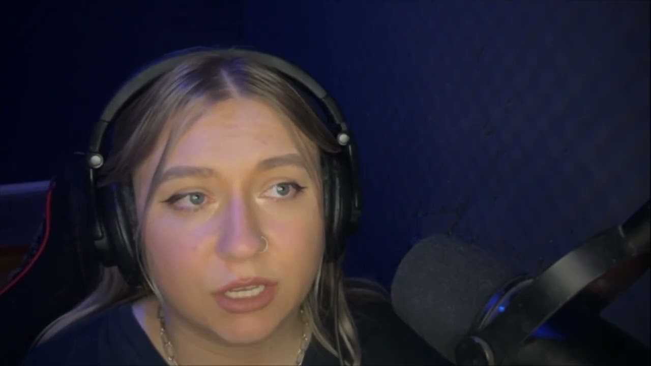 Читает УСТИНА / Чтобы накормить сестрёнку, она пошла работать на трассу…